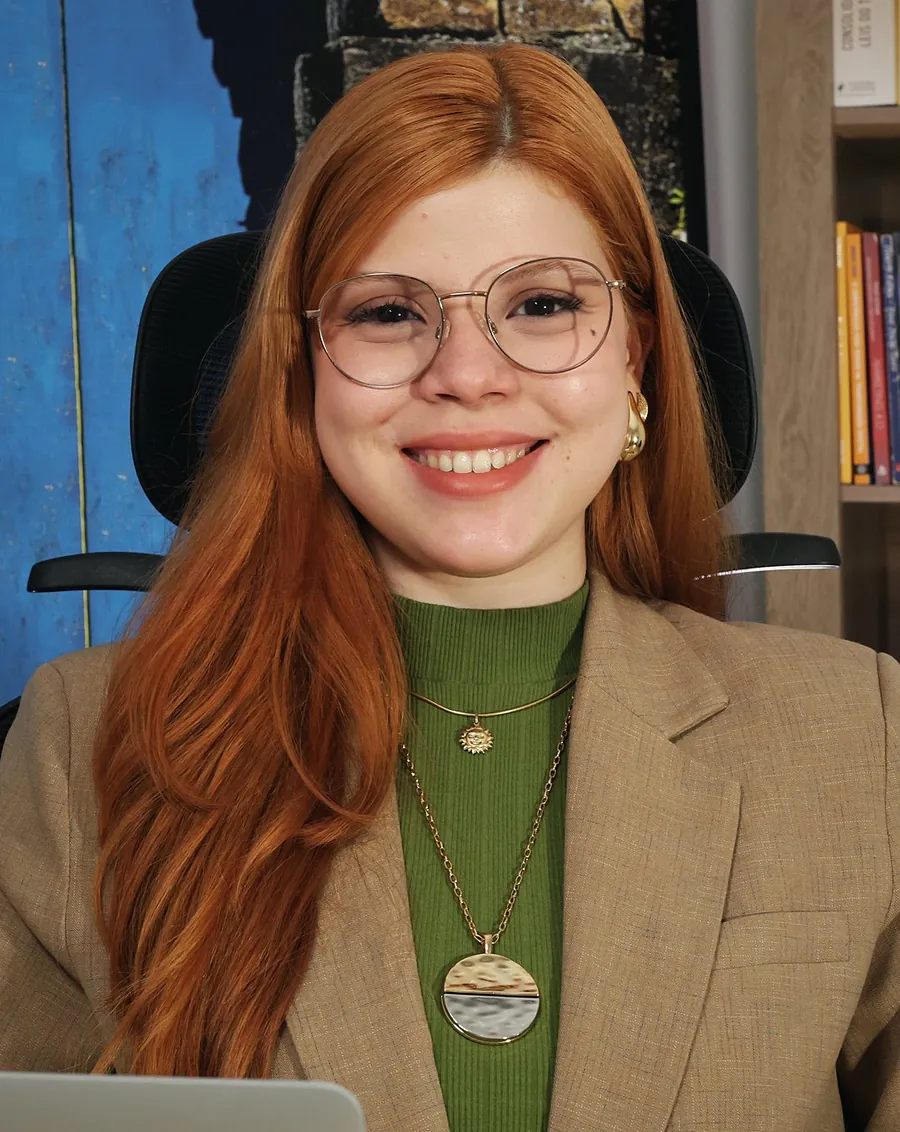 Retrato de Rita Montenegro sorrindo
